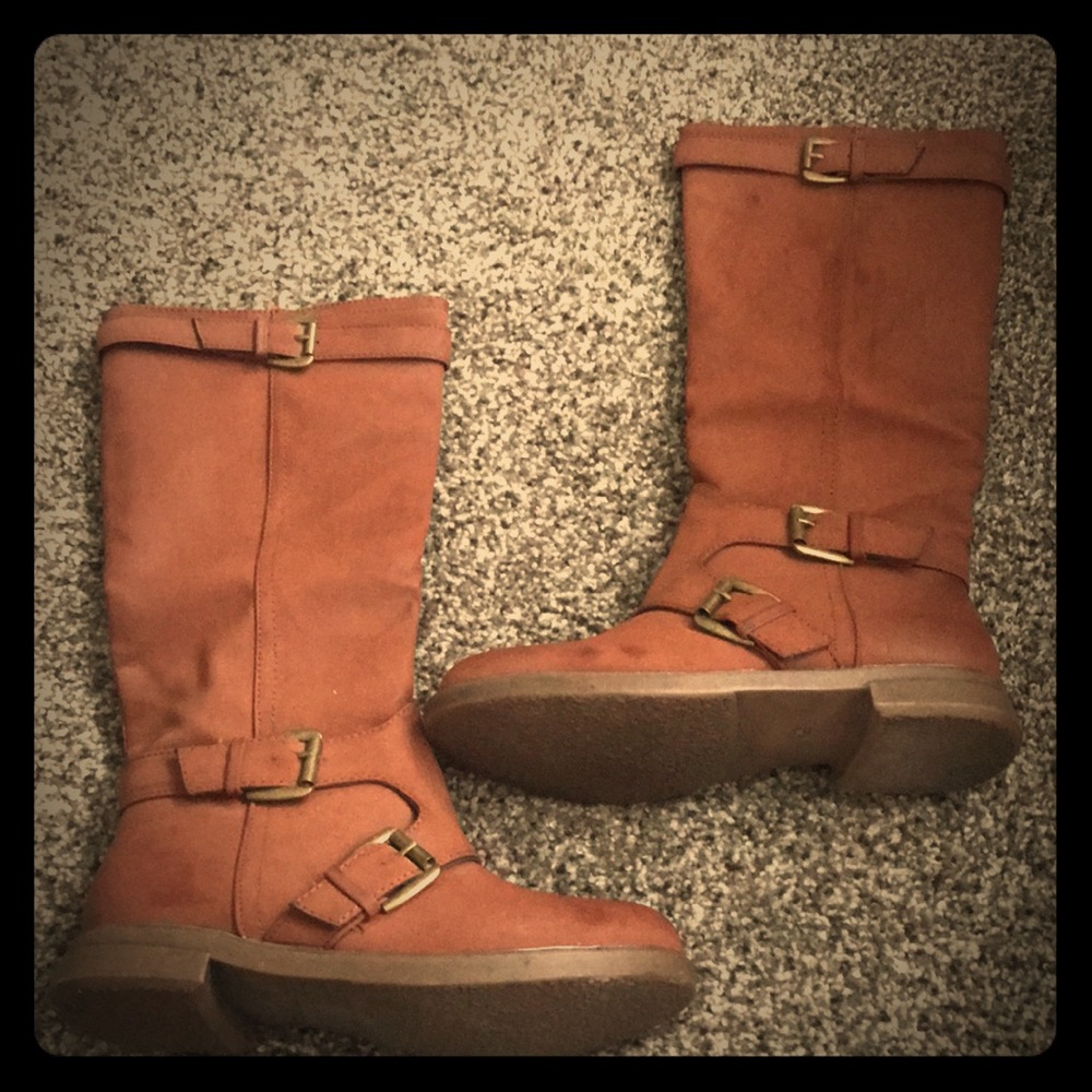 Bucco capensis brand new boots